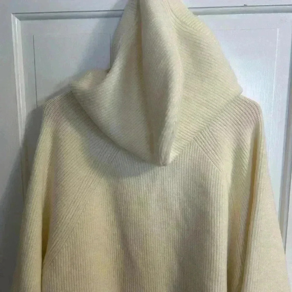 Cyrus pull over hooded sweater ivory color size xl - Picture 4 of 7